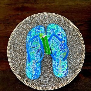 Lilly Pulitzer Blue Pool Flip-Flop Size 7/8